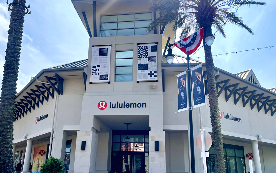 Lululemon shop