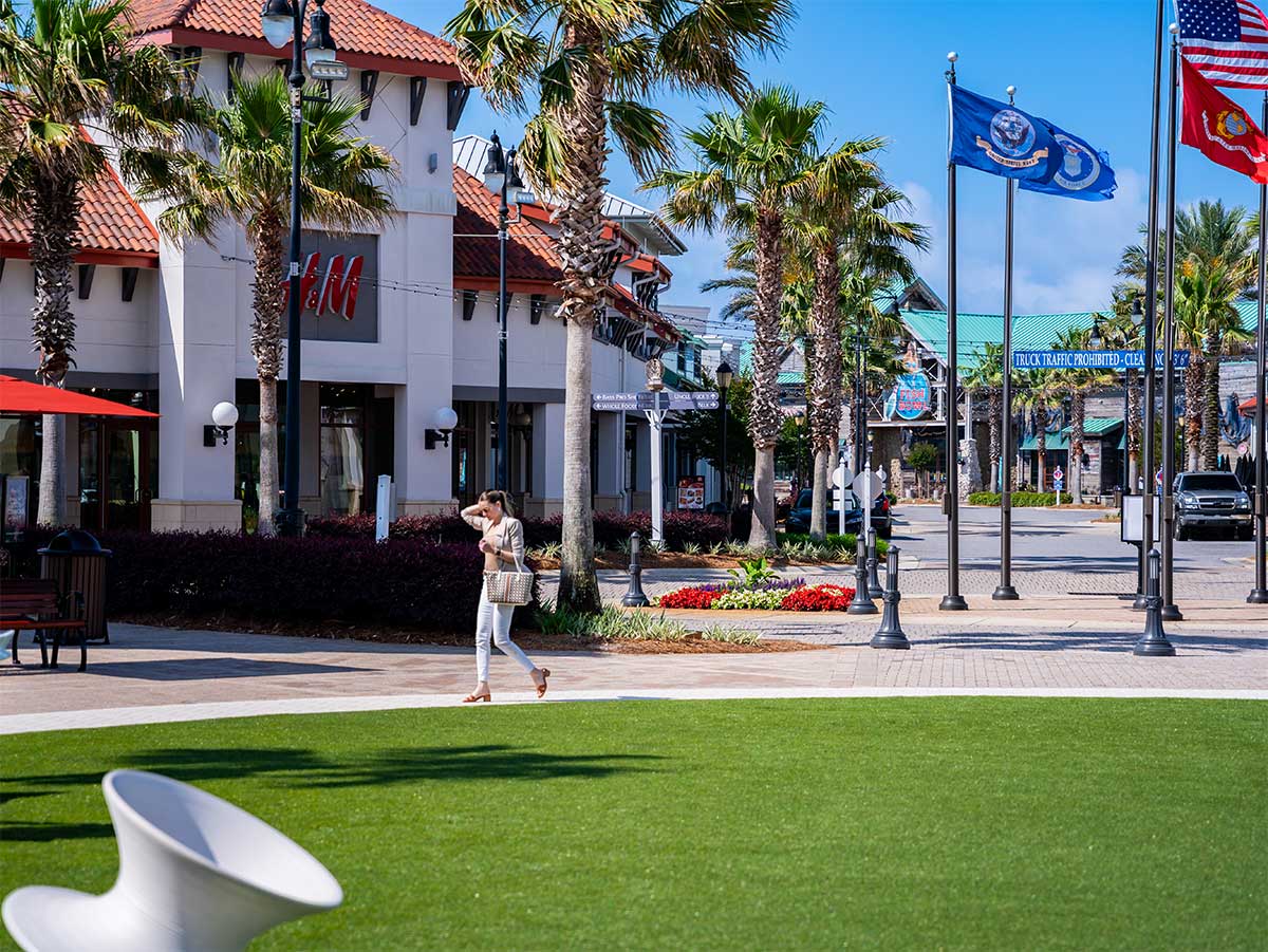 The Lawn at Destin Commons